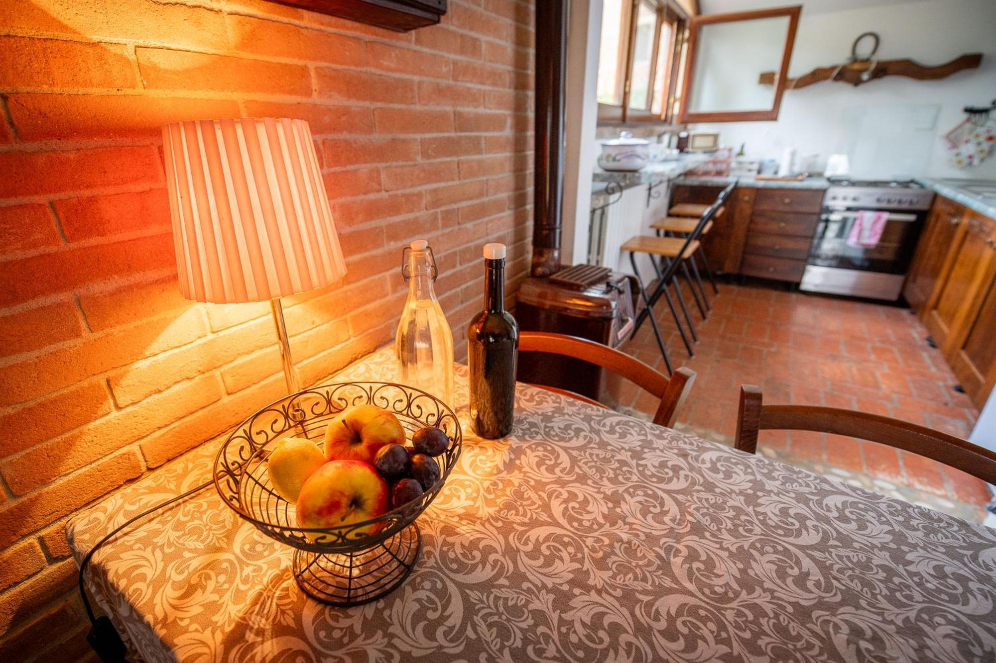 Agriturismo La Casetta Del Sole Villastrada  Luaran gambar